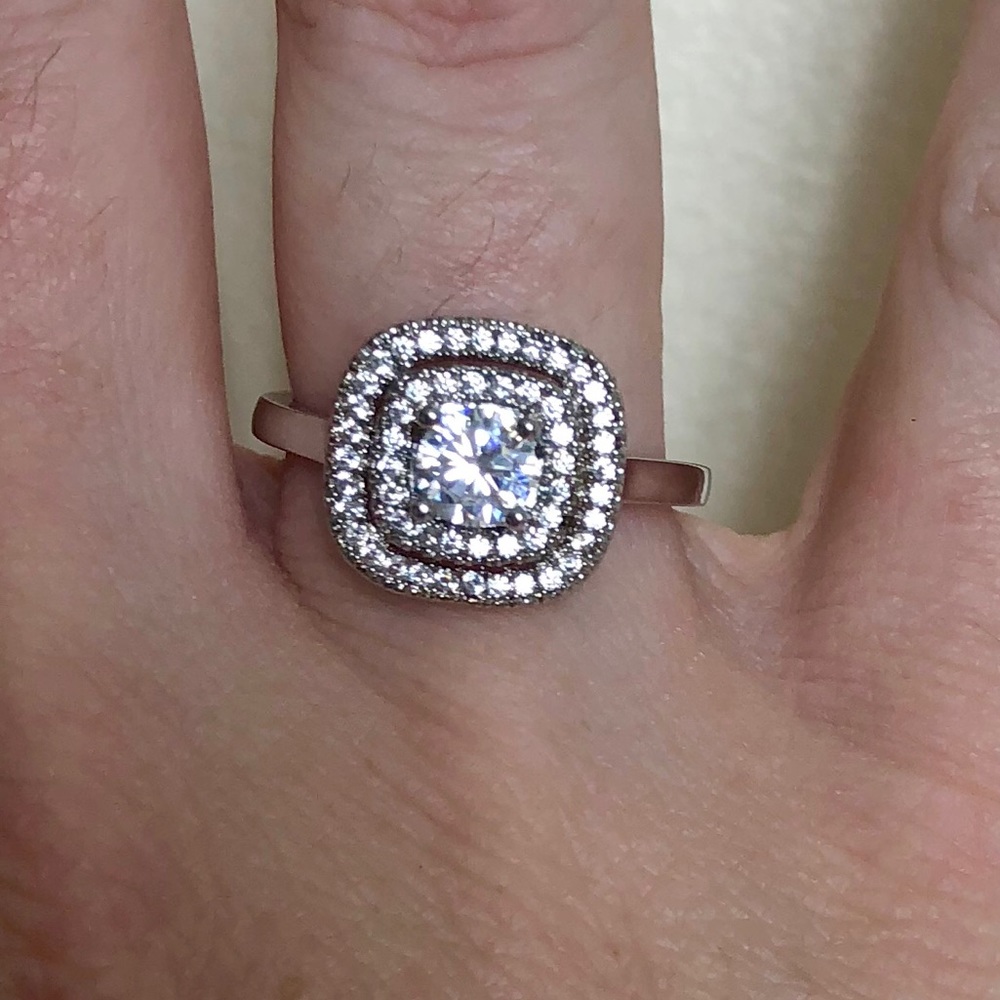 New Stunning Silver Ring❗️Closet Closing ❗️ - Picture 1 of 5